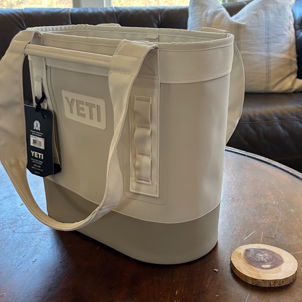 YETI Women's Beige Tote Bag - Picture 6 of 6